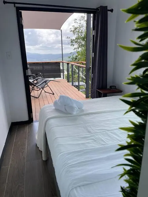 Casa vacanze Ferrous Paradise - Tiny Container Home In Adjuntas