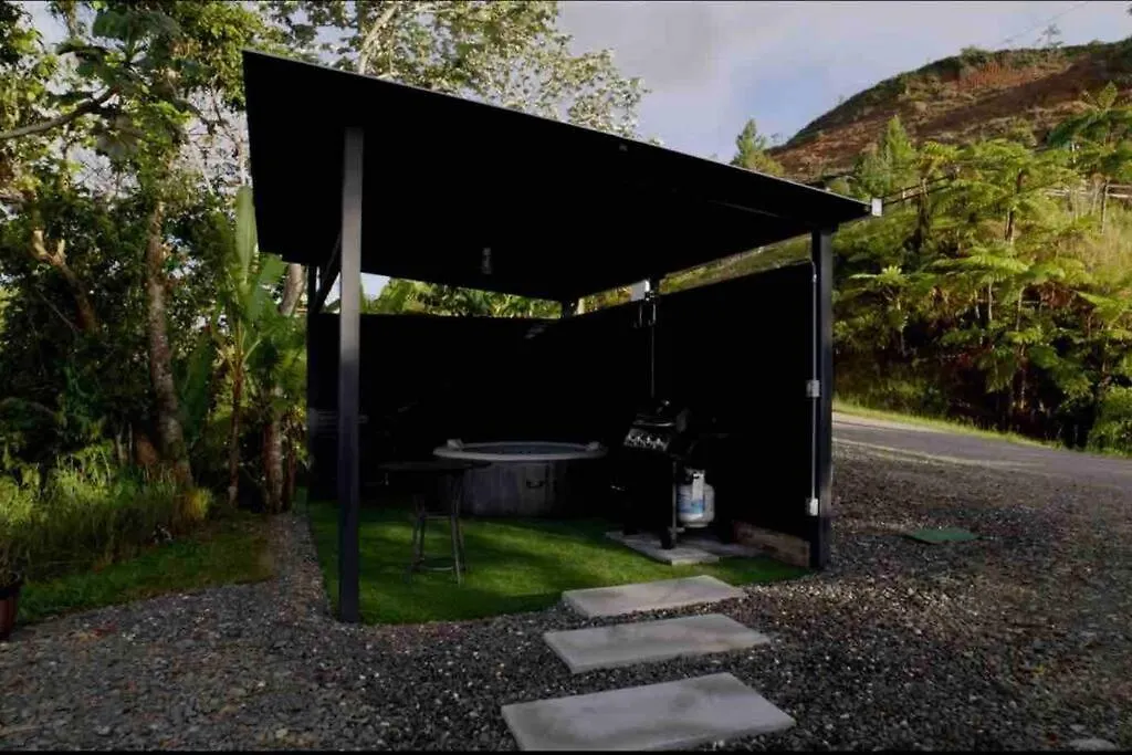 Nyaraló Ferrous Paradise - Tiny Container Home In Adjuntas